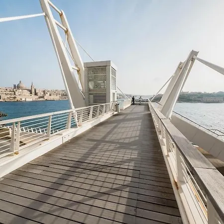 Luxury Tigne Point With Pool Apartment Sliema